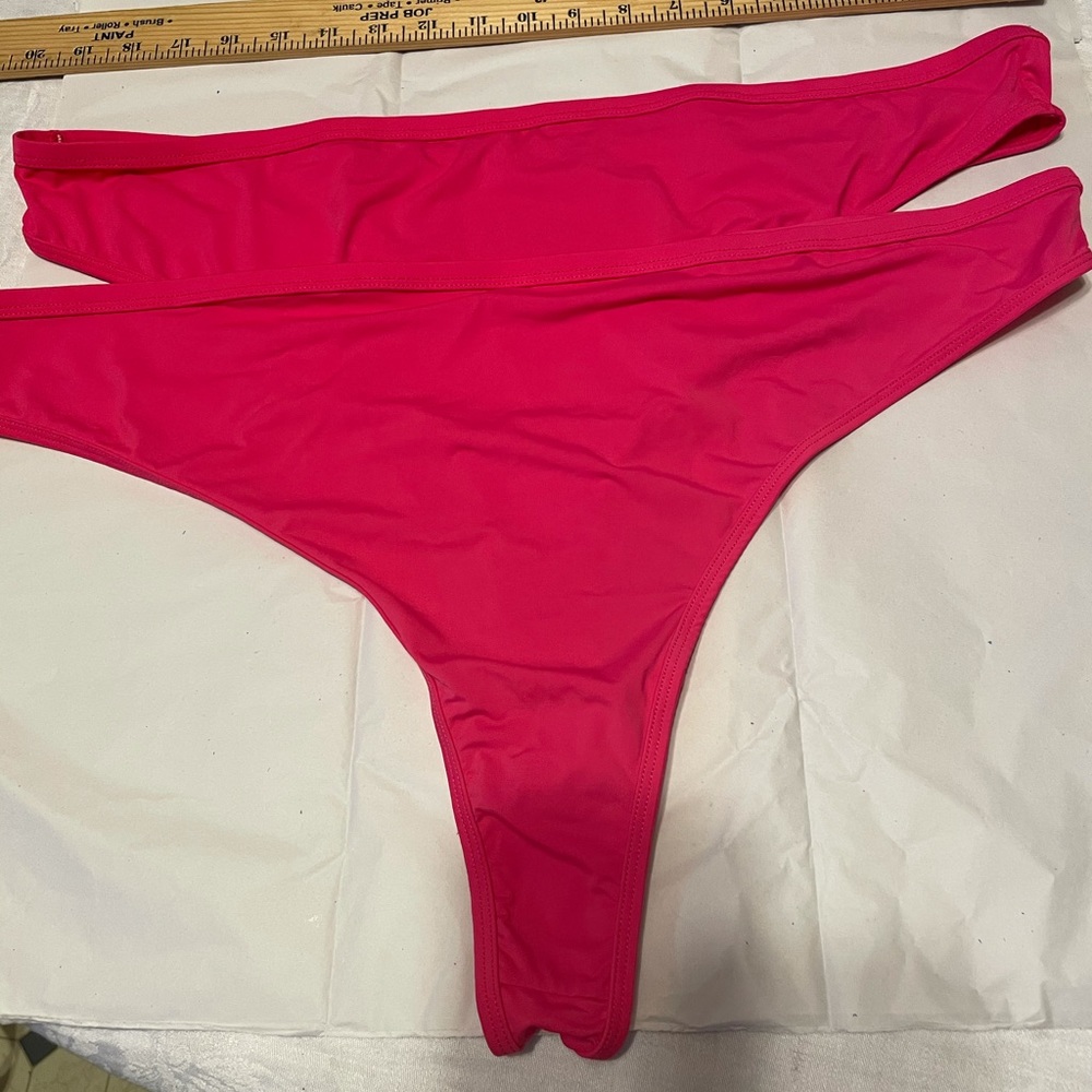 NWOT Hot Pink Thongs Size 11 By Comfort Choice